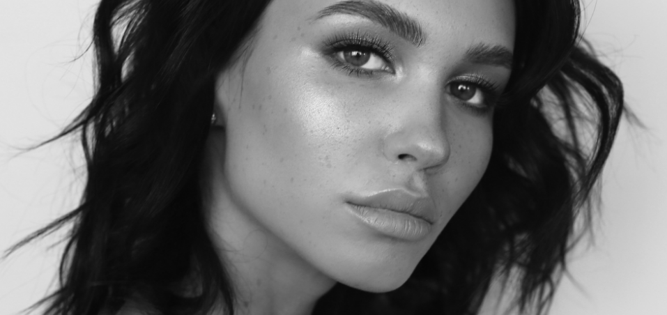 close up of brunette model's face
